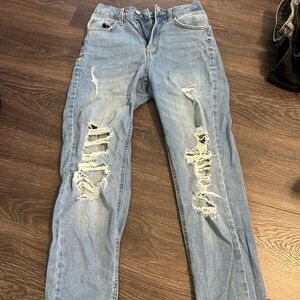 Wild Fable ripped mom jean